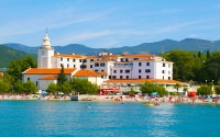 Kaštel Hotel ***